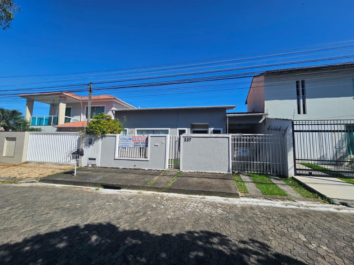 Casa, 3 quartos, 197 m² - Foto 1