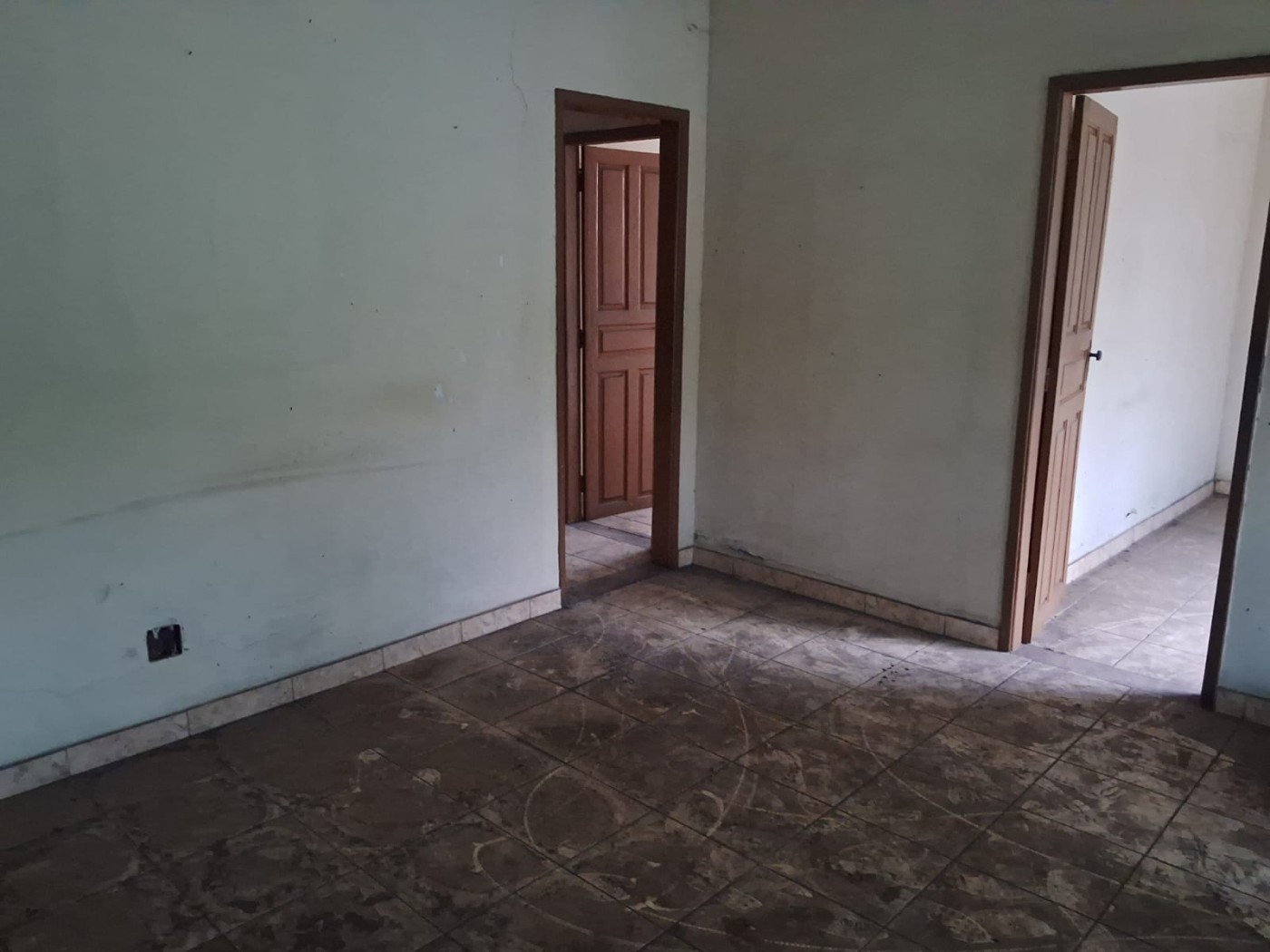 Casa à venda com 2 quartos, 190m² - Foto 10